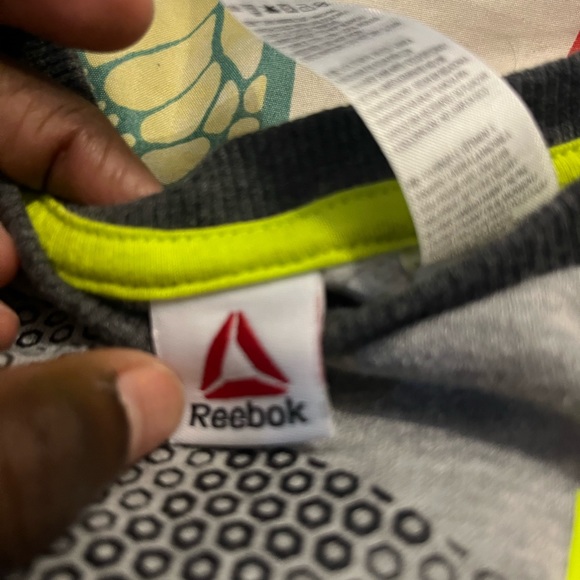 Reebok 2 piece joggers set - Picture 2 of 5